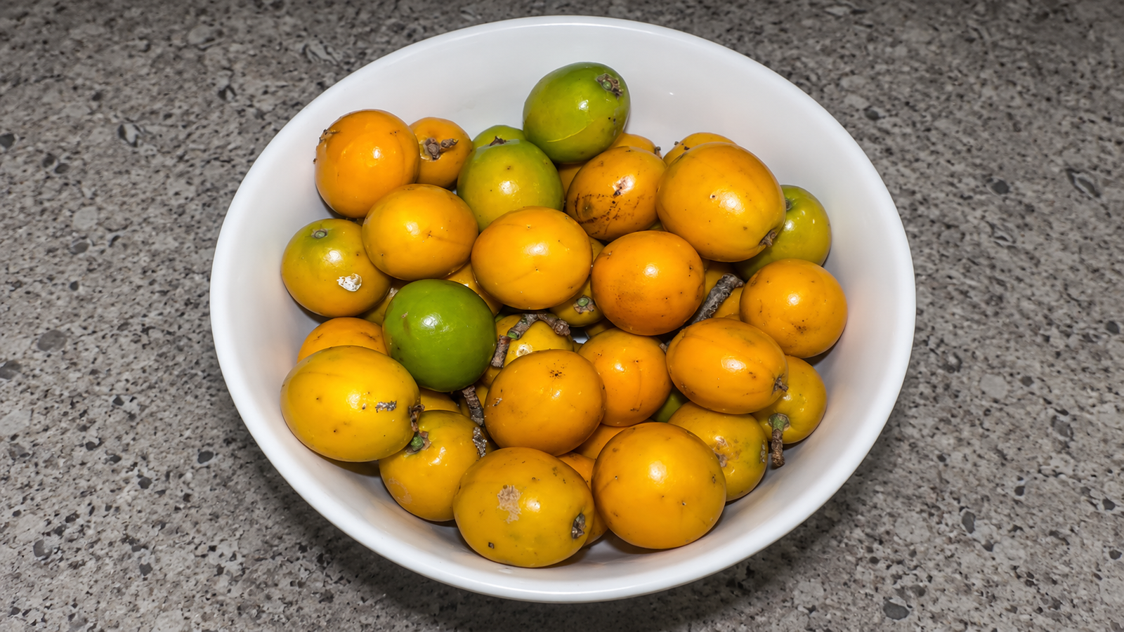 La fruta amarilla que muchos están comiendo por la noche para cuidar la circulación La fruta amarilla que muchos están comiendo por la noche para cuidar la circulación